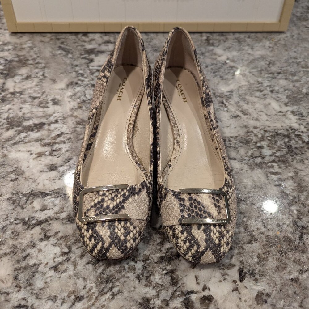 Coach Snakeskin Look All Leather Shoes Size 7.5